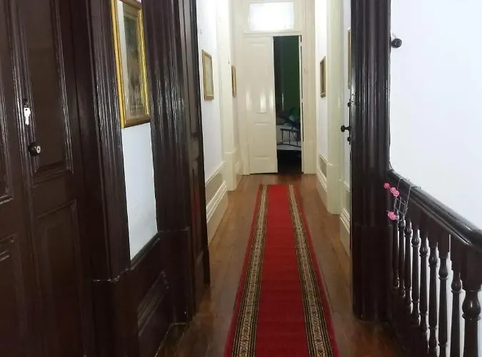 Casa Dragao Bed & Breakfast