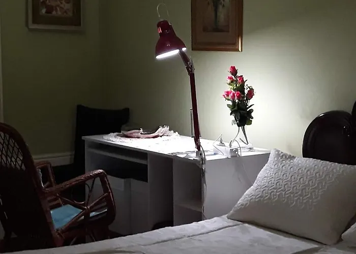 Casa Dragao Bed & Breakfast *