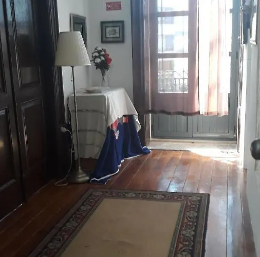 Casa Dragao Bed & Breakfast *