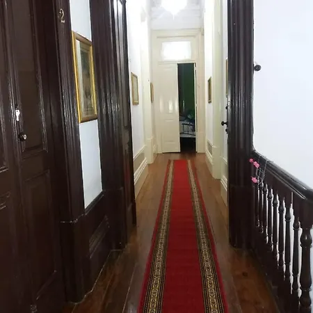 Casa Dragao Bed & Breakfast